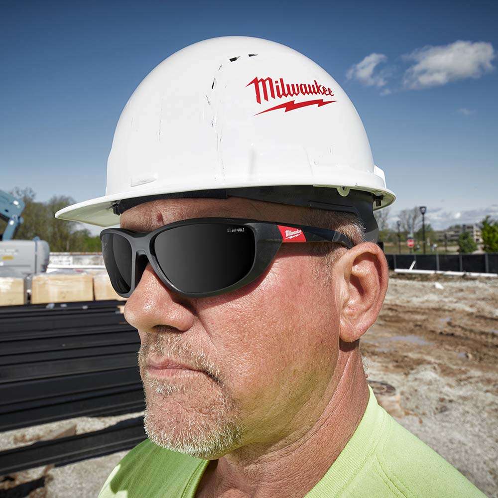 Milwaukee 4932471886 Anti Fog Anti Scratch Polarized Safety Glasses with Gasket, Tinted Lens 7