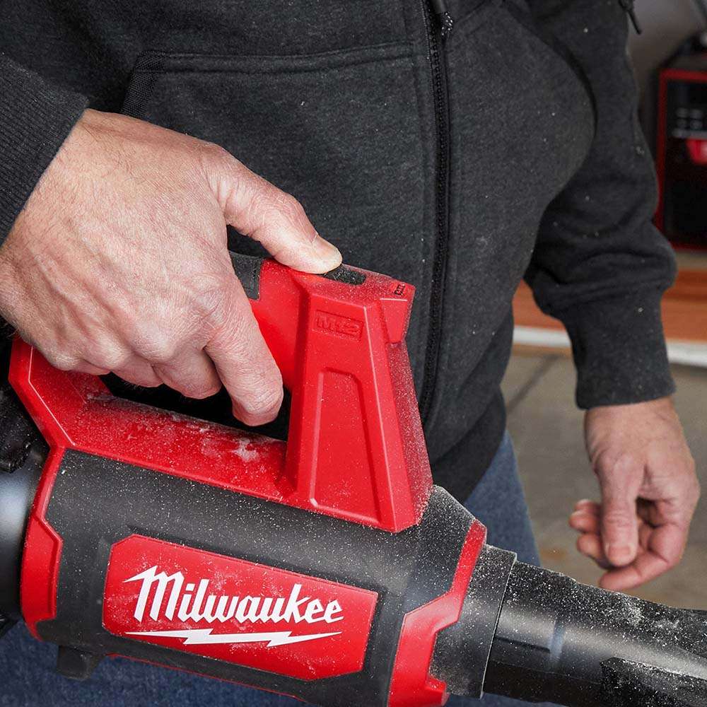 Milwaukee M12BBL-202 12V 2Ah X 2 Li-ion Cordless Blower 9