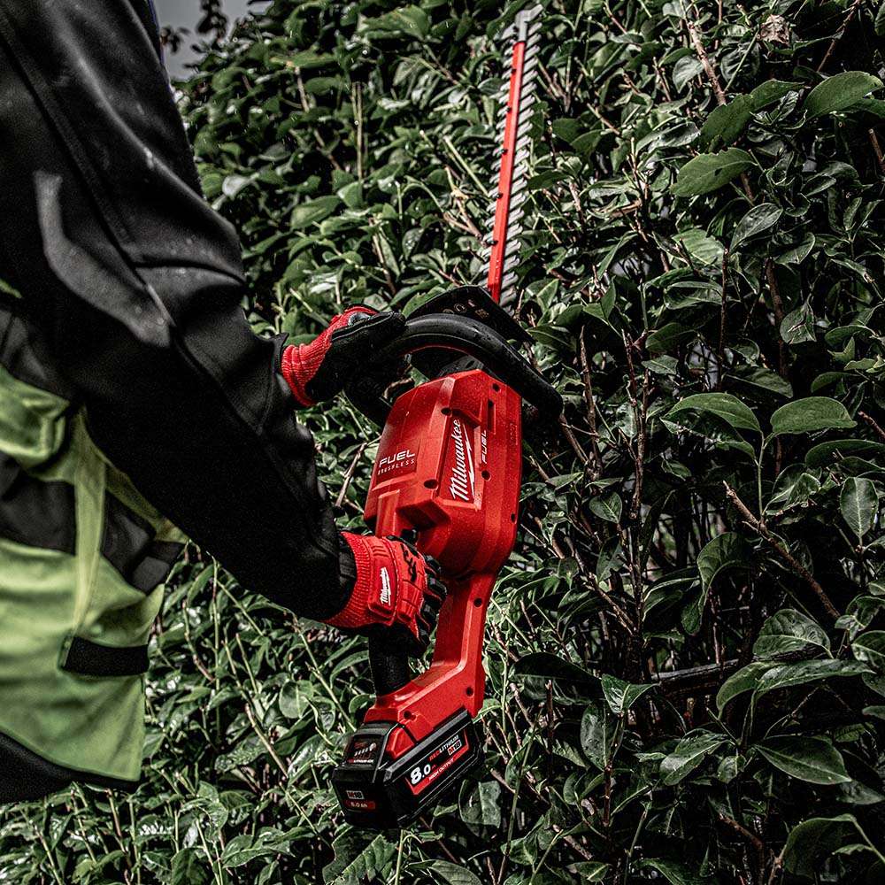 Milwaukee M18CHT-0 Fuel Cordless Hedge Trimmer, 18V, 610MM (Bare Tool) 4