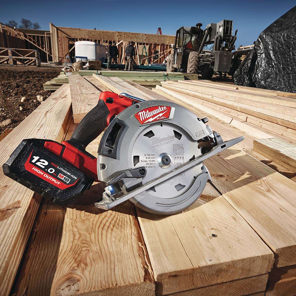 Milwaukee M18FCS66-121 Fuel 18V 12Ah Cordless Circular Saw Kit, 190MM  6