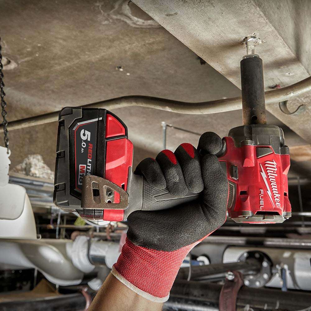Milwaukee M18FIW2F38-502X 3/8" 18V 5Ah X 2 Li-ion Corldless Impact Wrench Kit With Friction Ring 4