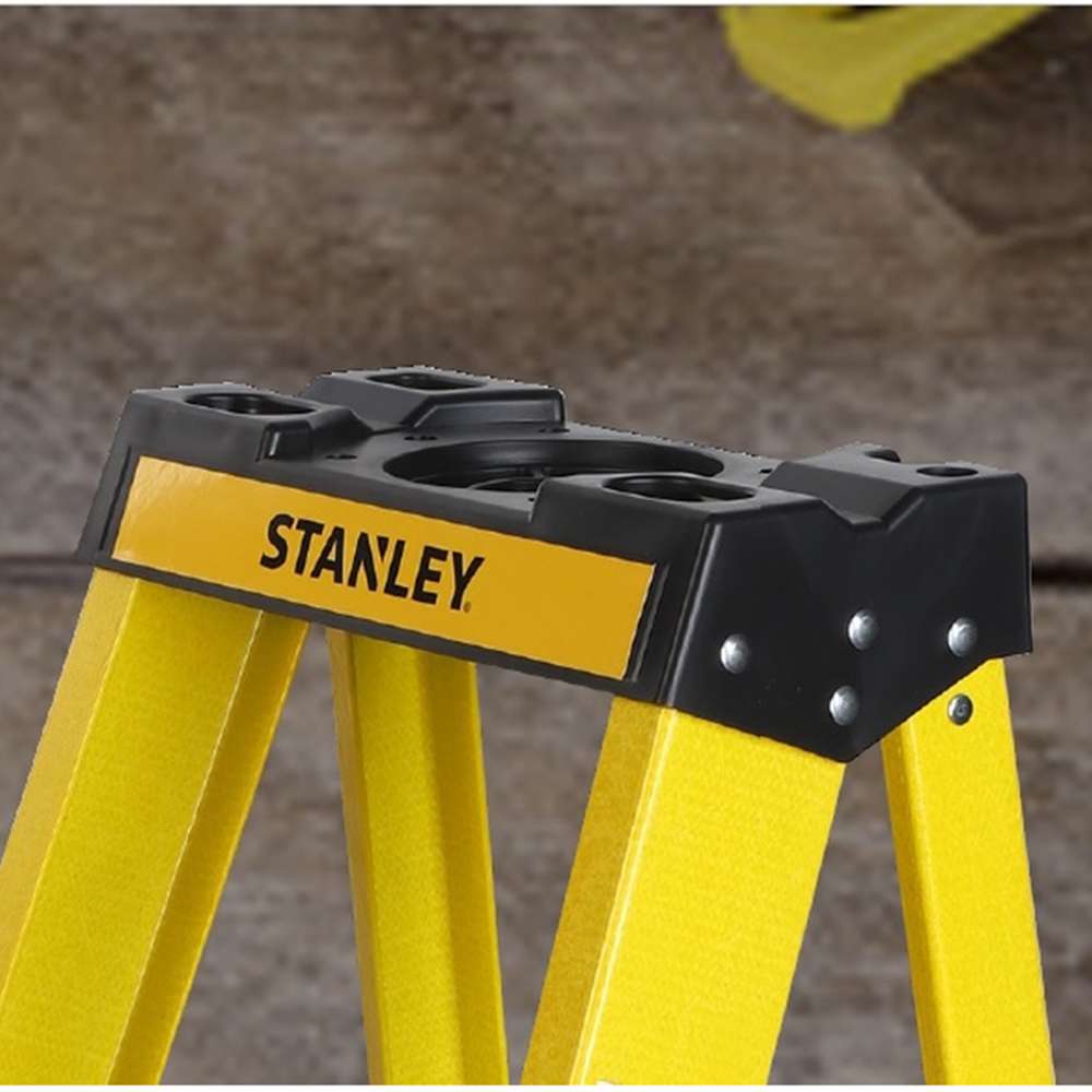 Stanley 6 Step Fiberglass Ladder 140 x 560 x 1880mm 1