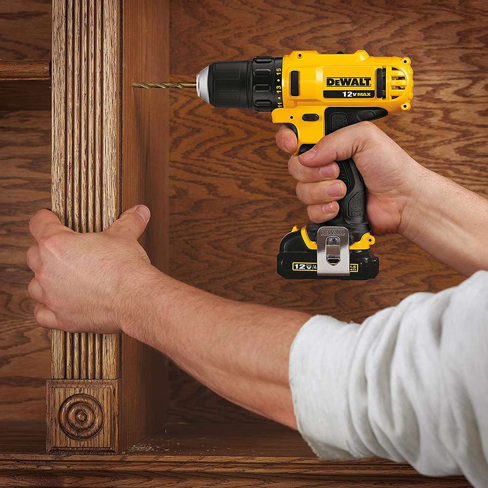 Dewalt 12v XR Li-Ion Compact Drill Drive 2