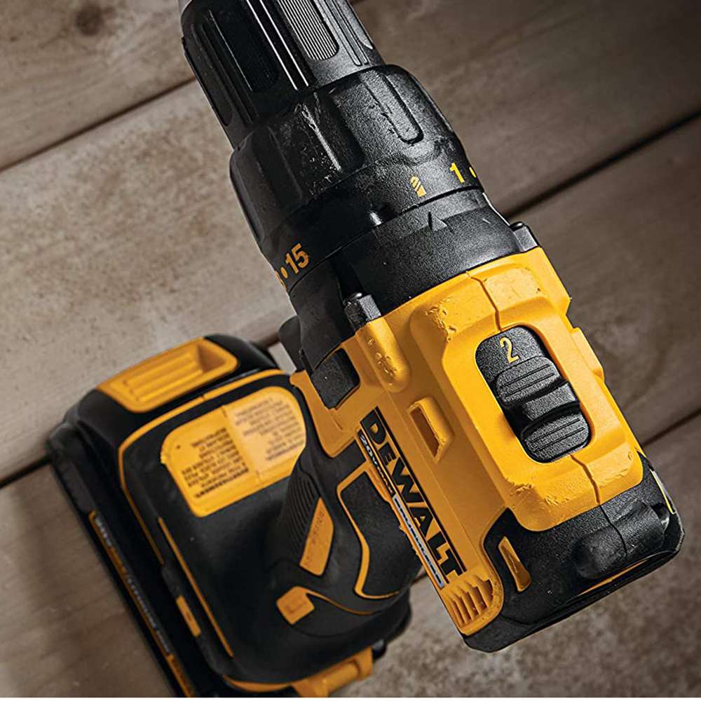 Dewalt 18V Compact Drill Driver with 2 x 1.5Ah Batteries Charger and Kit Box 2