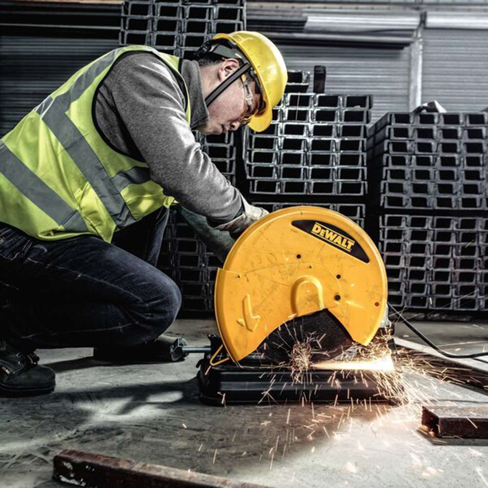 Dewalt 355mm 2300W 240V Abrasive Chop Saw 4