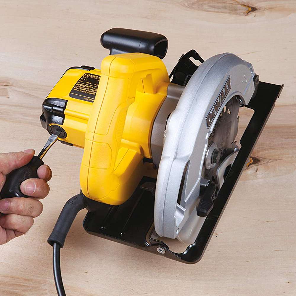 Dewalt 185mm Compact Circular Saw 7