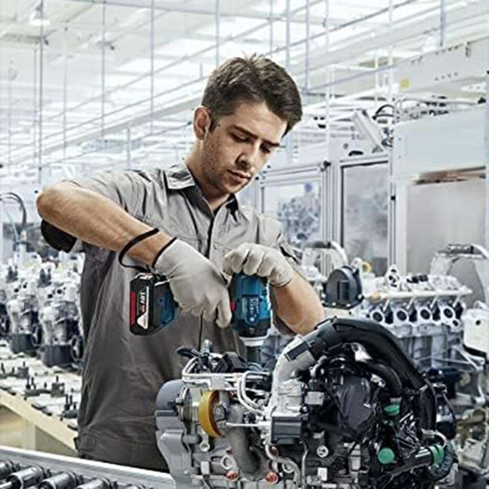 Bosch GDS 18V-400 Cordless Impact Wrench with High Torque 4