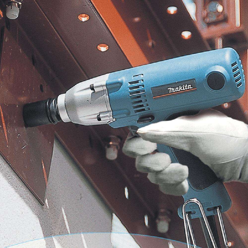 Makita 6953 Impact Wrench 280W 13mm 150Nm Torque - Blue 1