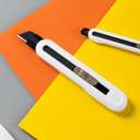 Deli Nusign Cutter, 18mm, 8 Snap-Off Blades, White 4