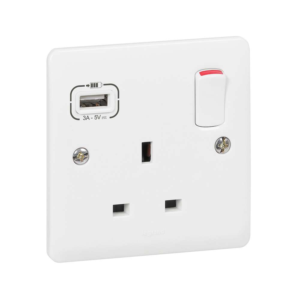 Legrand Synergy 1 Gang, 13 A Single Pole Switched Socket & USB-A, Charge and Power in One, Suitable for Home - White 0