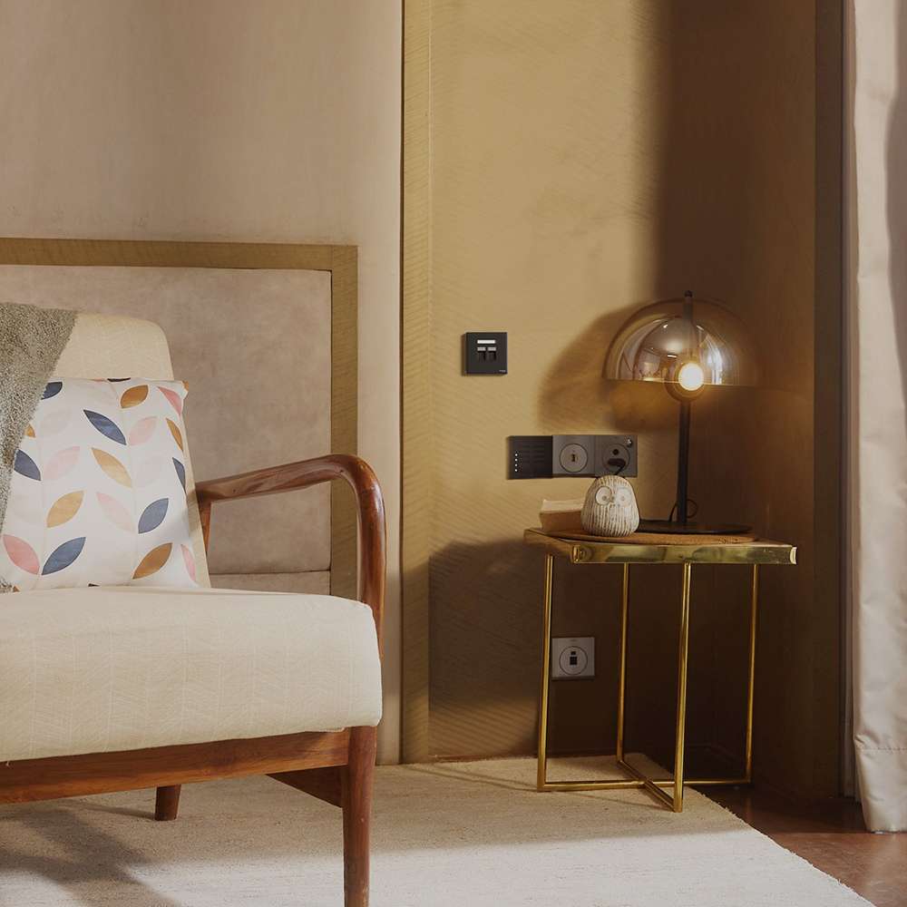 Schneider Electric UnicaX 2 Gang Wall Plate, Without Module, Jet Black, Flush-Mount 7