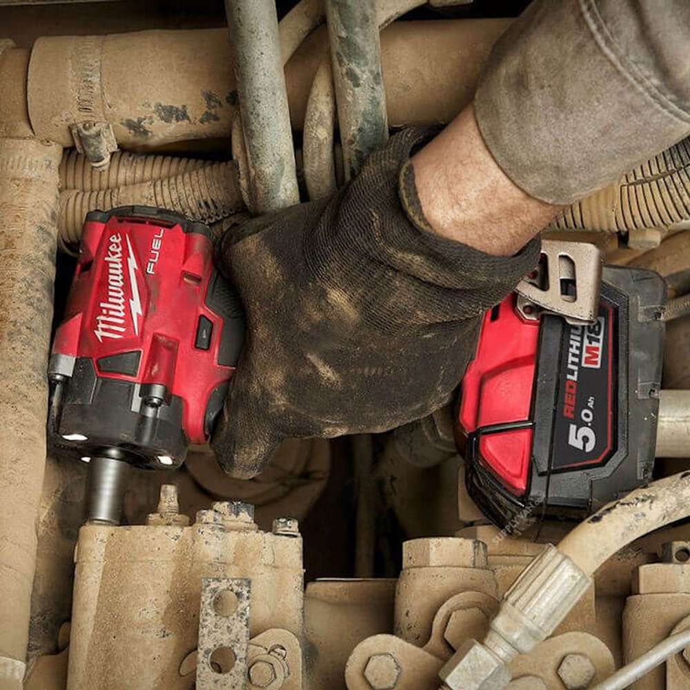 Milwaukee M18FIW2F12-0X M18 Fuel 1/2'' Cordless Compact Impact Wrench with Friction Ring 9