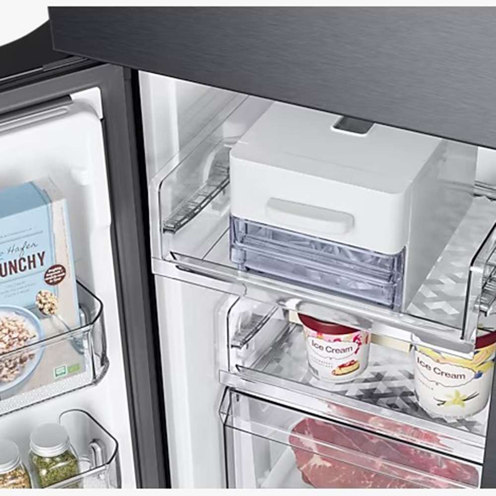 Samsung 772Ltr French Door Refrigerator with Beverage CenterCustomizable Design - RF85A92W1AP 4