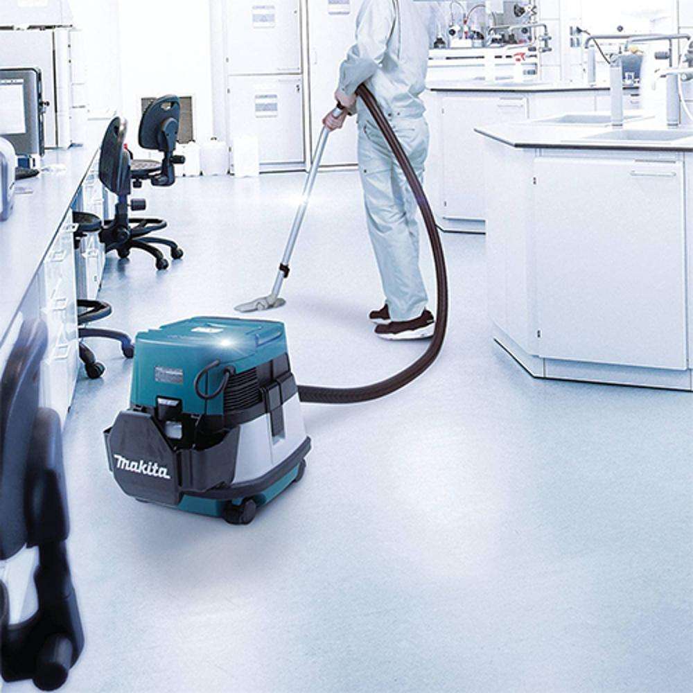 Makita DVC860LZ 36V Cordless Wet Dry Vacuum Cleaner 8L Capacity 3