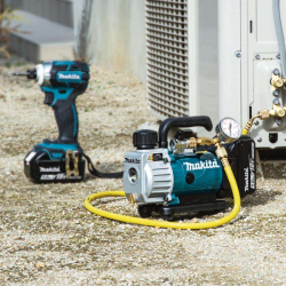 Makita DVP180Z 18V LXT Cordless Vacuum Pump 115ml Capacity 50L/min 1