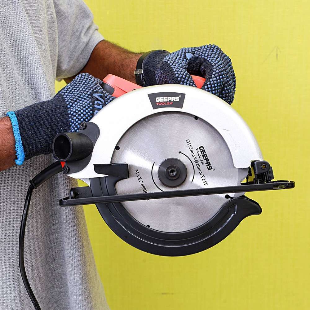 Geepas 185mm 1200W Multi-Purpose Circular Saw 2