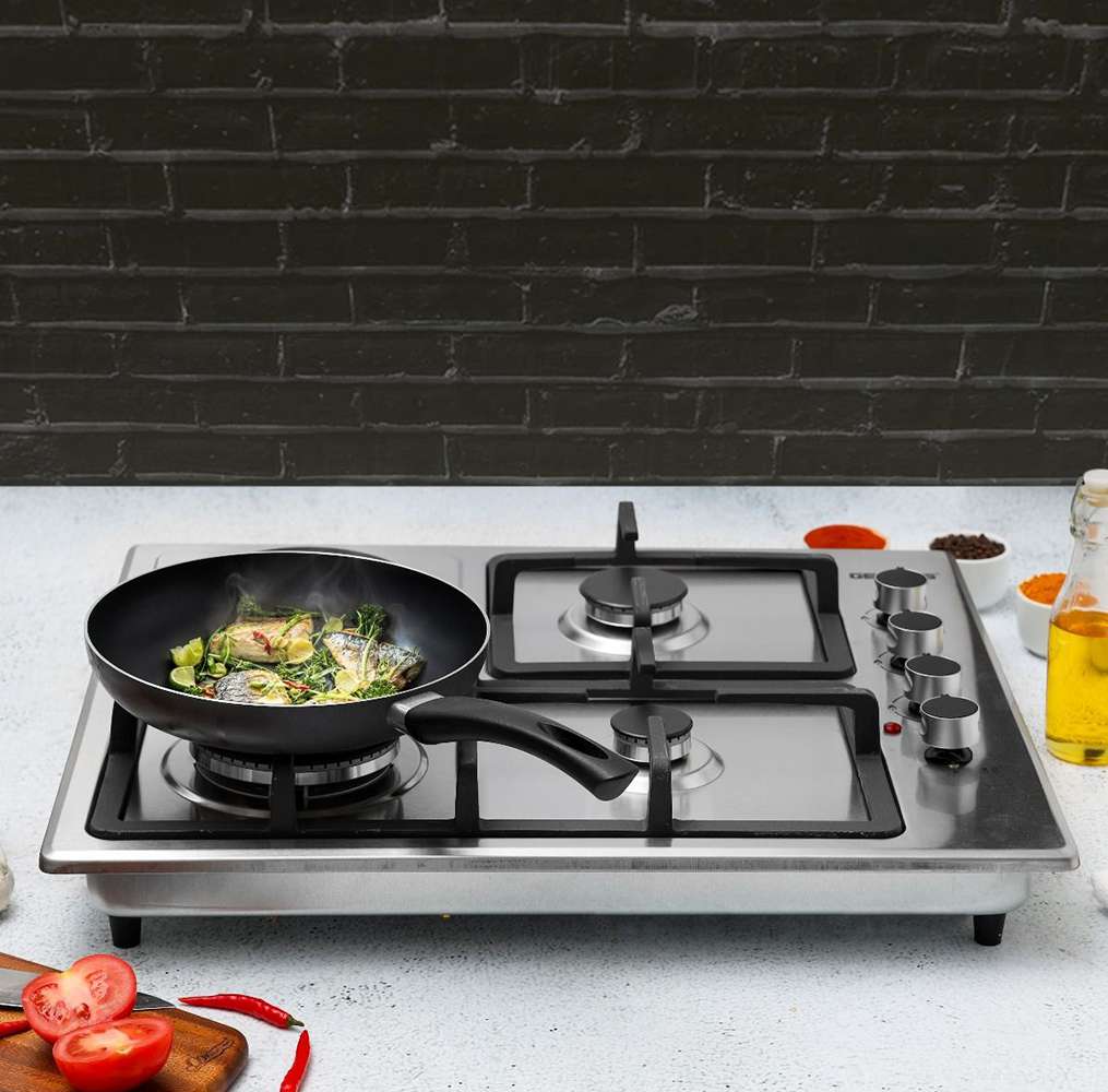 Geepas Stainless Steel Built-In Gas & Electric Hot Plate Hob Automatic Ignition System 3 Burners & 1 Hot Plate with Metal Knob 3