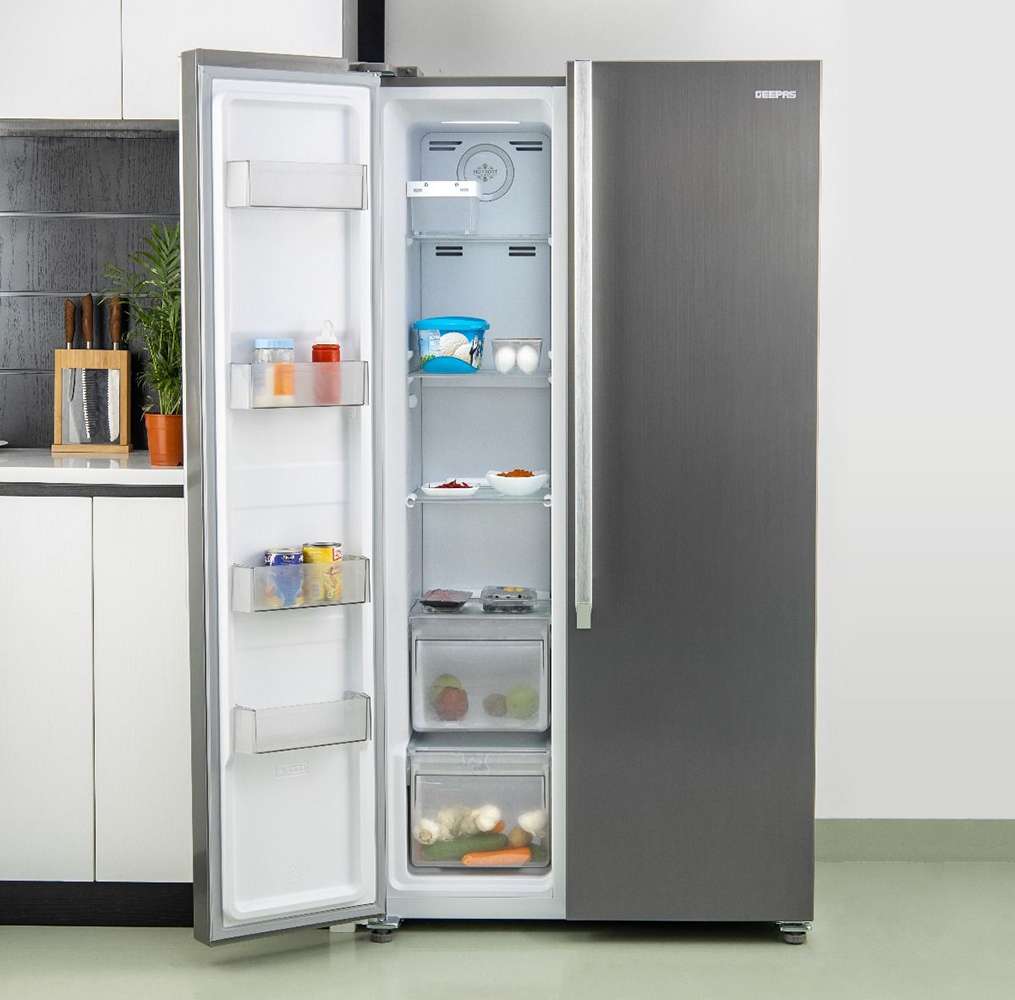 Geepas 650L Powerful Large No Frost Side by Side Refrigerator 2