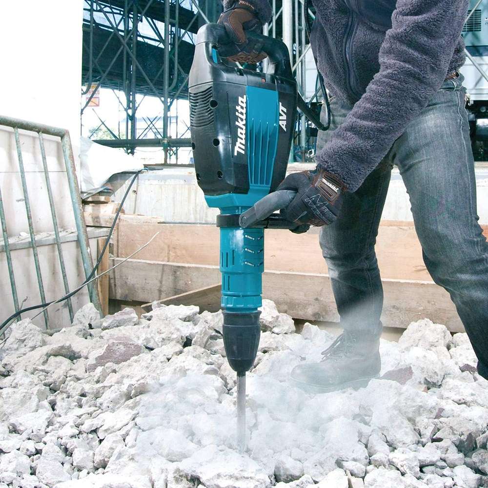 Makita HM1214C 1510W SDS-MAX AVT Demolition Hammer 7