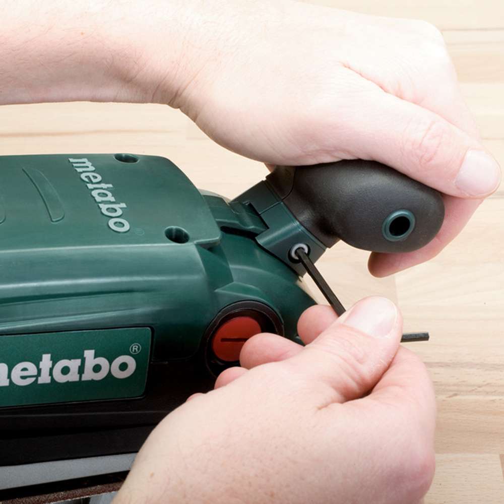 Metabo BAE 75 (600375000) 900W 220 - 240V Belt Sander With Machine Stand 8