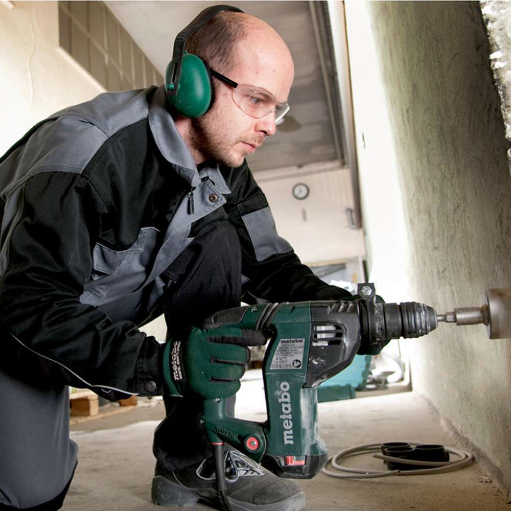 المثقاب المطرقي المدمج ميتابو (KHE 3251) استطاعة (800W) مع فكوك التغيير السريع يعمل بكهرباء (220-240V) موديل (600659000) 4