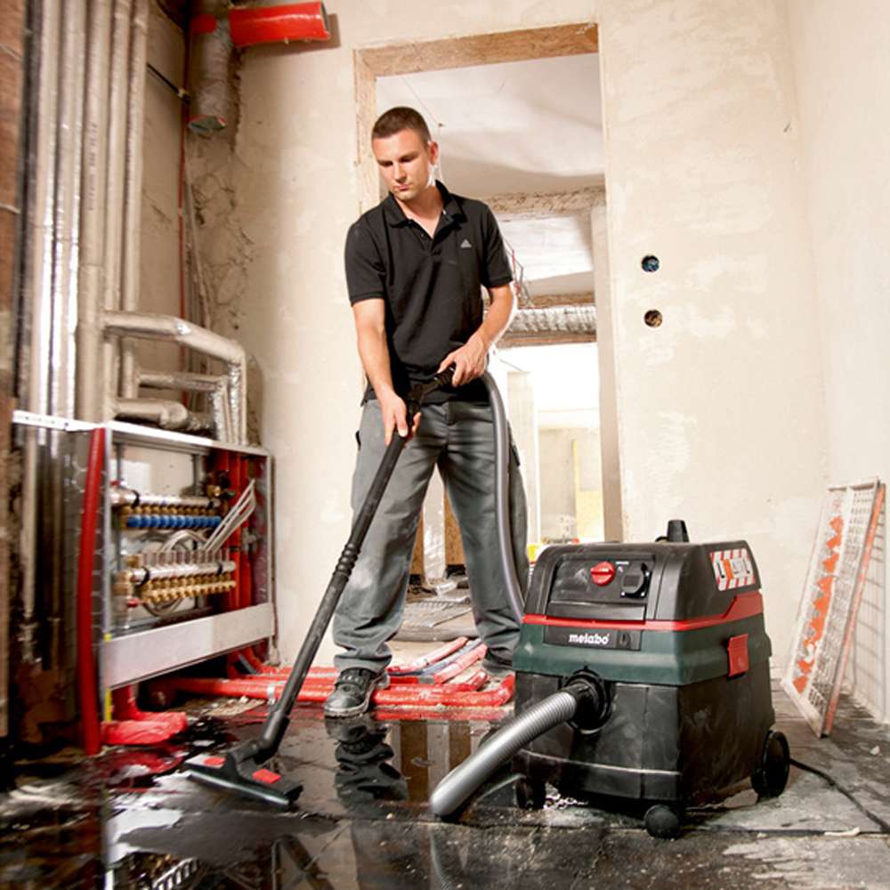 المكنسة الكهربائية متعددة المهام ميتابو (ASR 25 L SC) استطاعة (1400W) تعمل بكهرباء (110-120V) موديل (602024390) 1