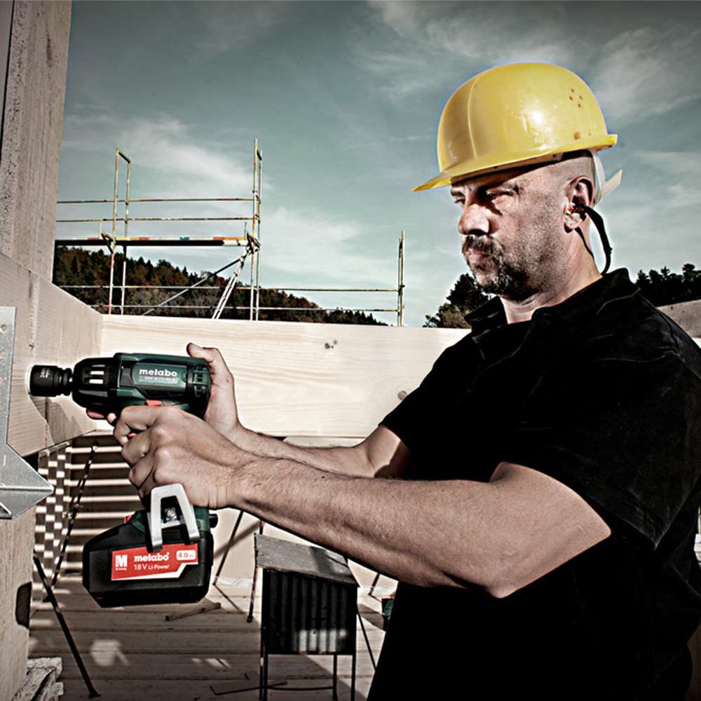 Metabo SSW 18 LTX 400 BL (602205840) 18V Cordless Impact Wrench 1
