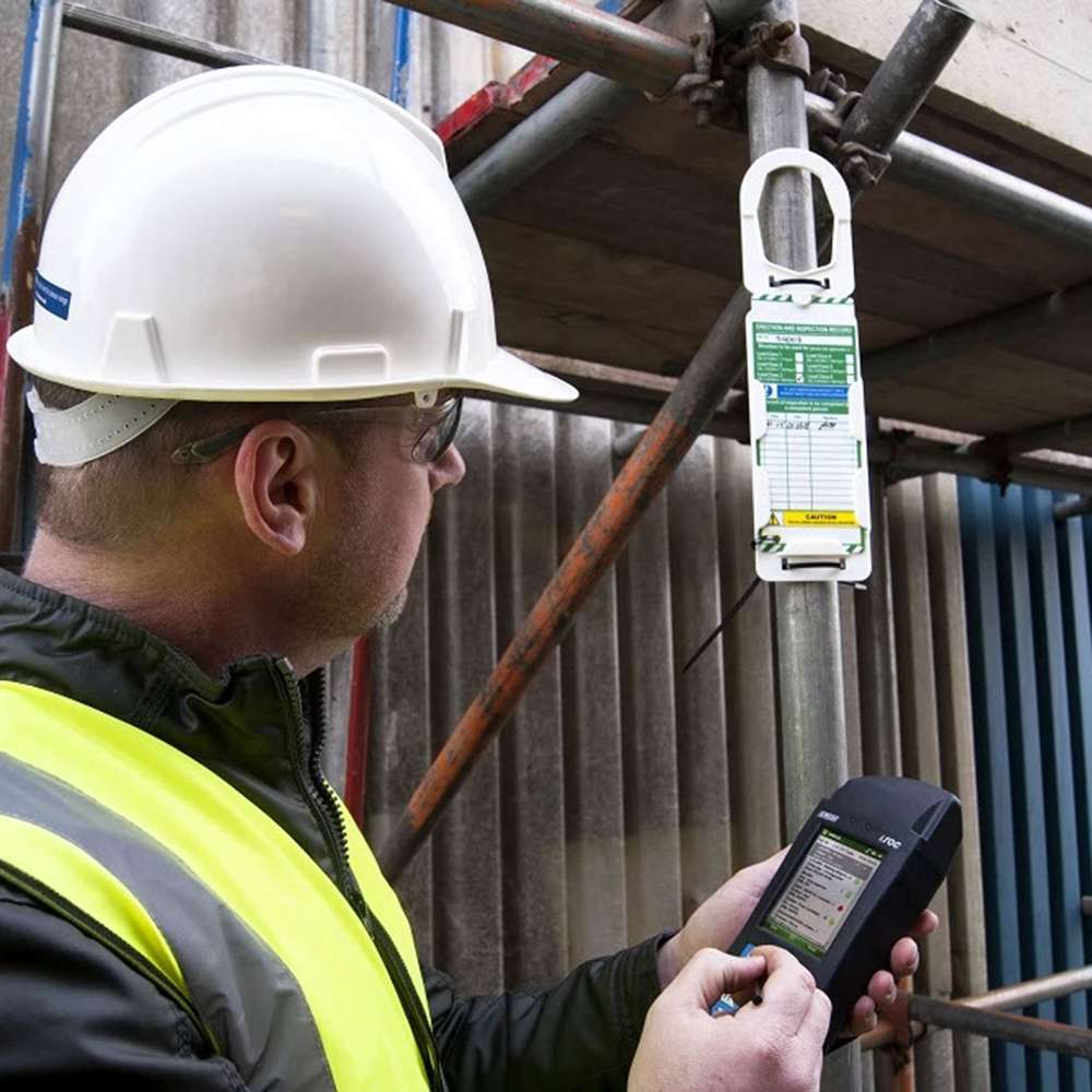 Scaffolding And Construction Tag White/Green - Per Pcs 2