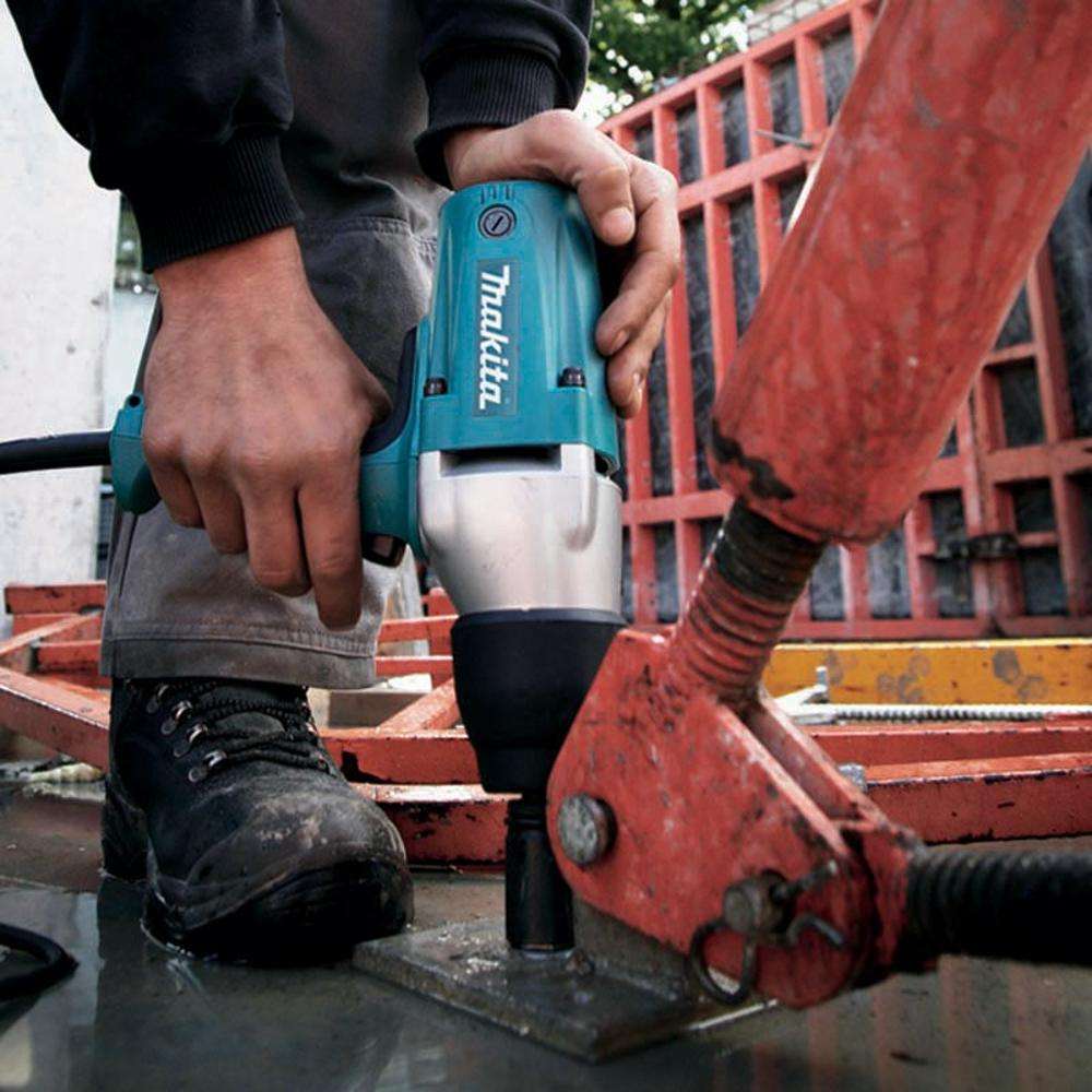Makita TW0350 Impact Wrench 13mm 400W 350Nm Torque 1
