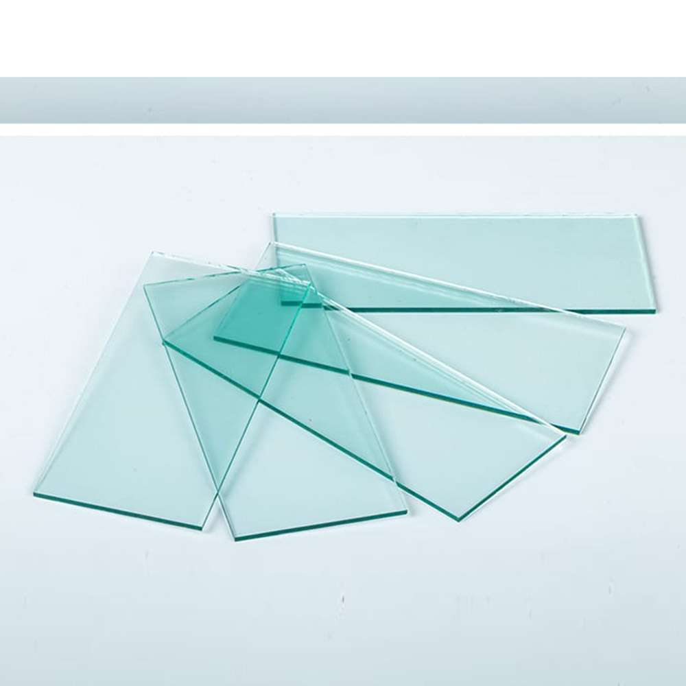 Welding Glass with High Light Transition and No Optical Channel or Reflector Function 1