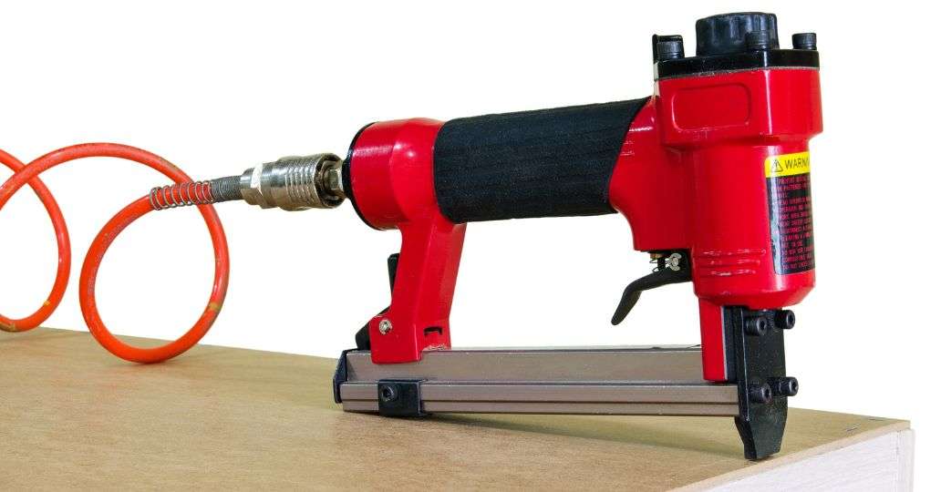 Pneumatic Staplers &amp; Nailers