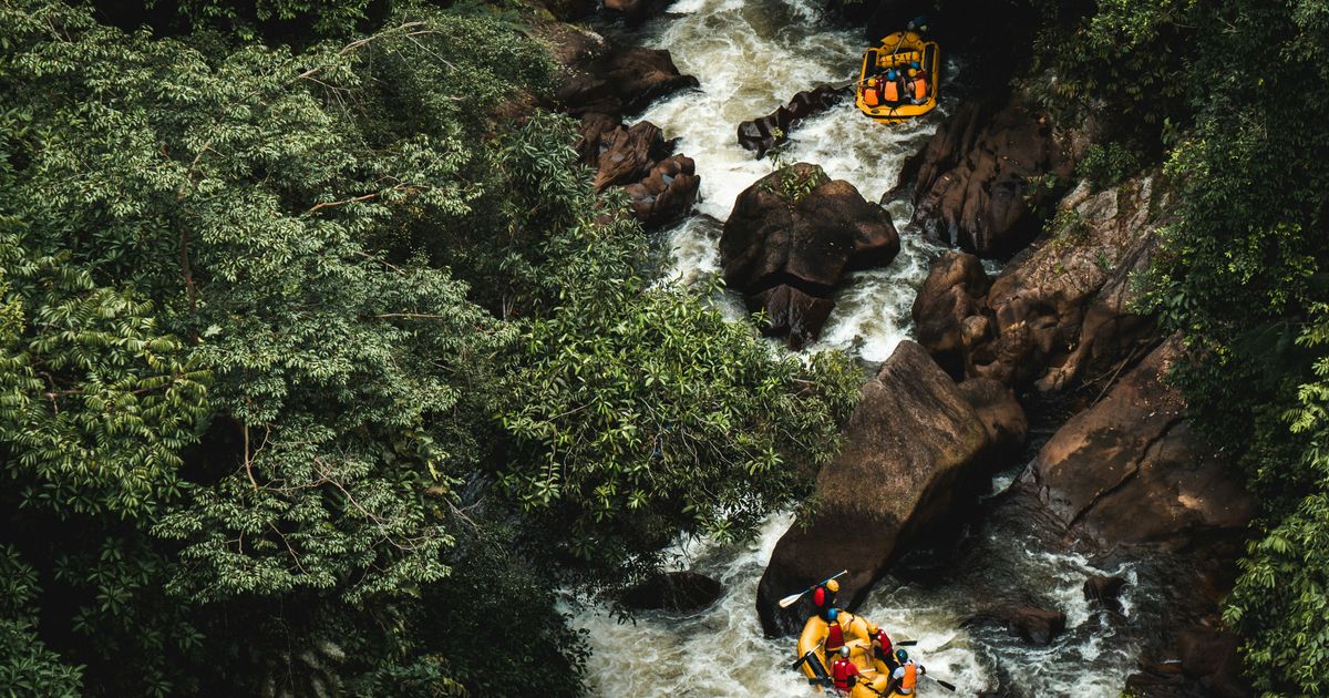 Equipamiento Esencial para Rafting en Ríos