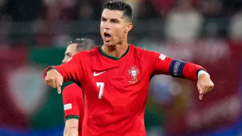 Cristiano Ronaldo is worth 850 million euros