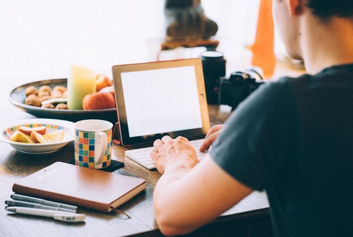 Crafting Compelling Author Content: A Guide to Engagement through Serialized Stories