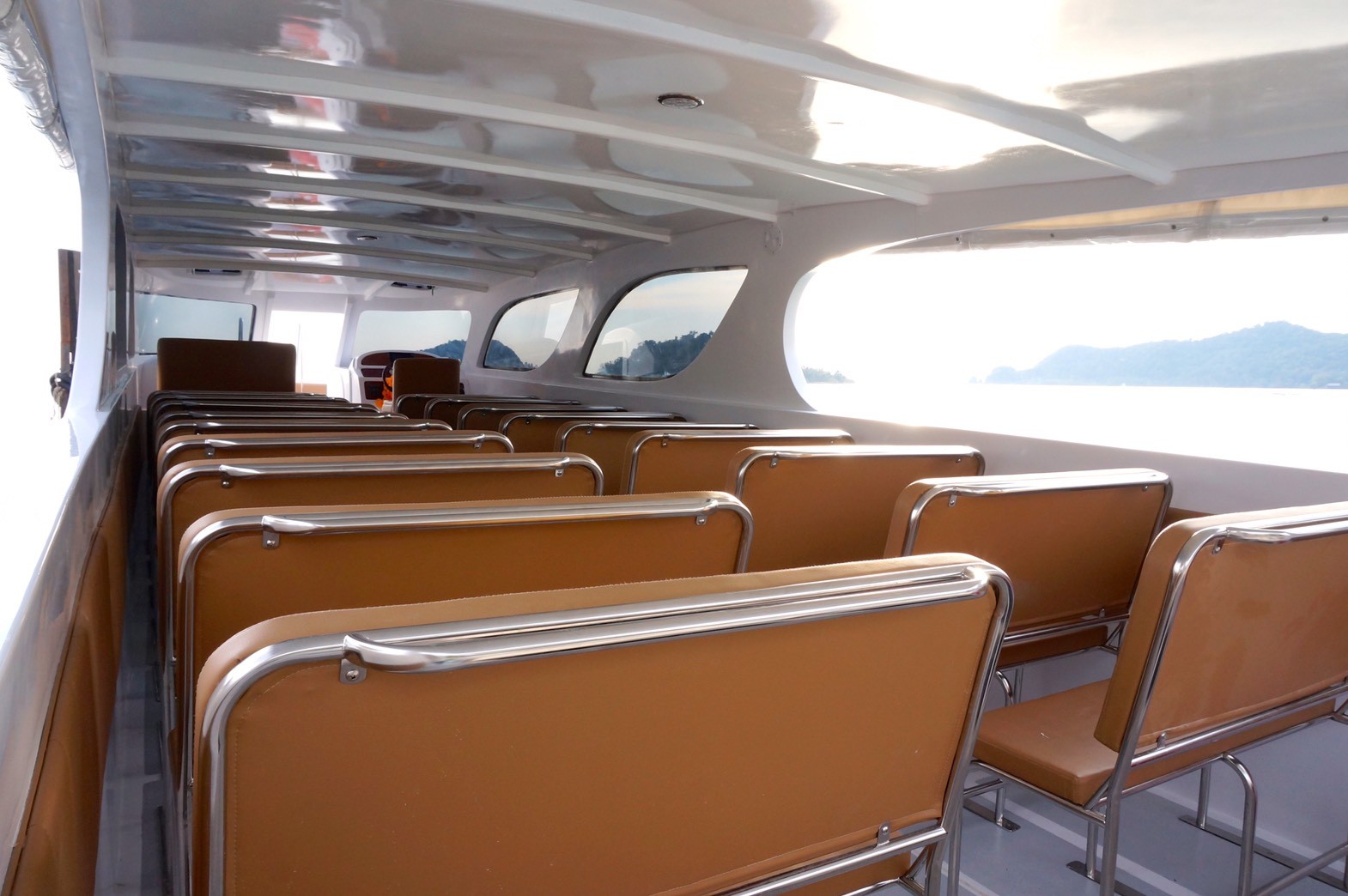 ลีลาวดี เกาะหมาก สปีดโบ๊ท ลีลาวดี เกาะหมาก สปีดโบ๊ท (Leelawadee Koh Mak Speedboat)