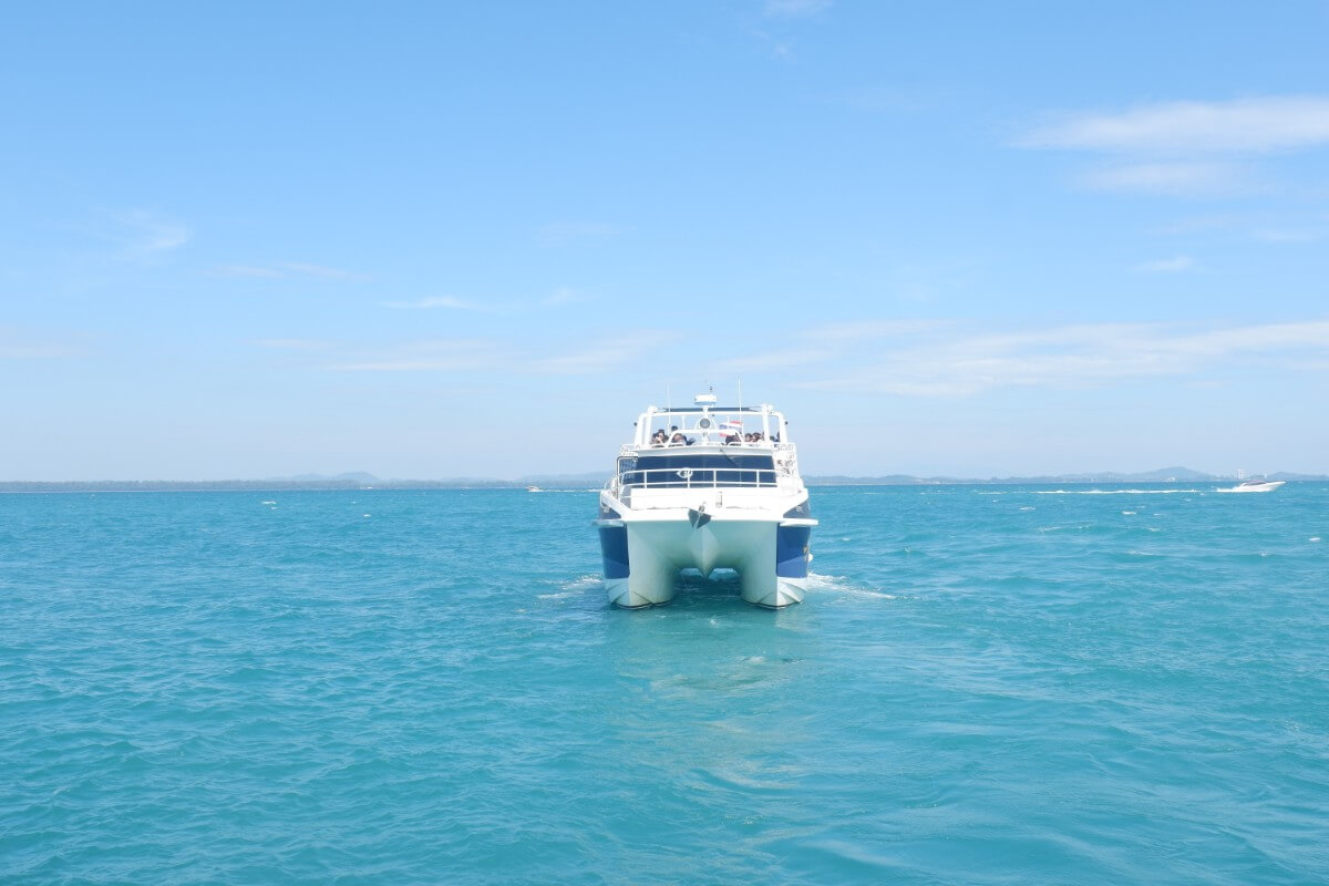 เกาะแก้วพิสดาร  เกาะแก้วพิสดาร (Koh Kaew Phitsadan)