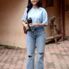 https://ik.imagekit.io/fig/tr:w-100,h-100/image/image_cartloom/catalog/girl6.jpg