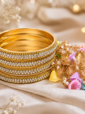 Jhula Latkan Bangle ( Pack of 4)