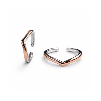 V-Shape Chevron Two-Tone Toe Ring Set