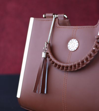 Handbag leather