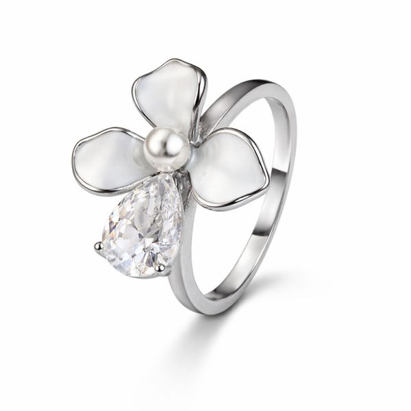 Blossom Bloom white Enamel Ring