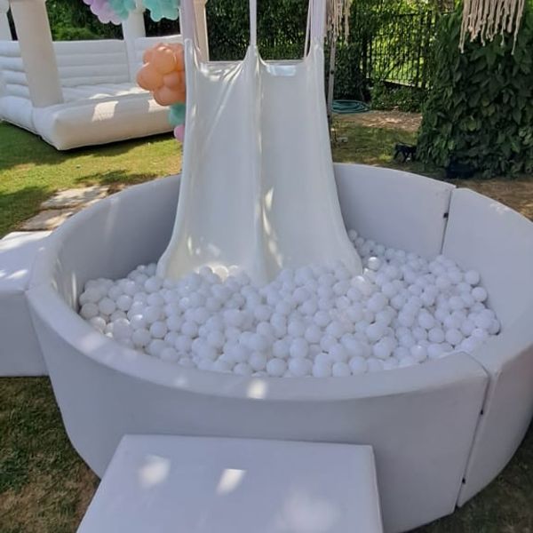 White Ball Pool White Ball Pool