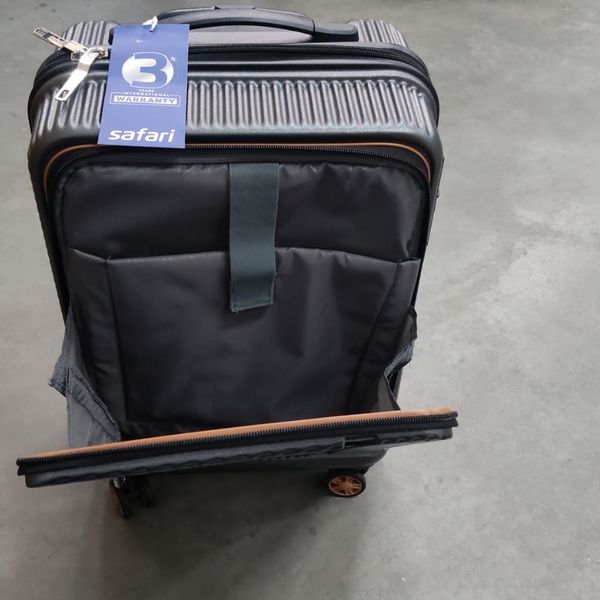 SAFARI AEON 55 4W – GUN METAL Laptop overnighter -Corporate gifting