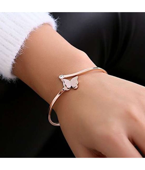 YouBella Stylish Latest Design Butterfly Jewellery Gold Plated Charm Bracelet for Women (Golden) (YBBN_91649)