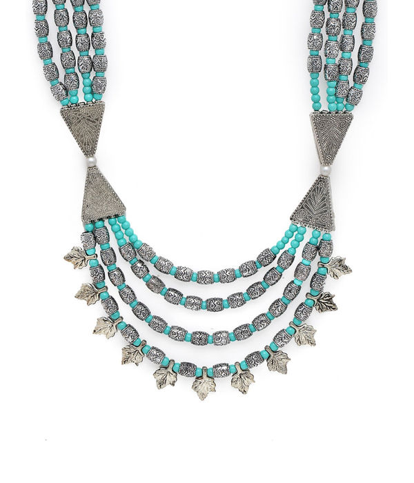 YouBella
Silver-Toned & Blue Alloy Silver-Plated Handcrafted Necklace