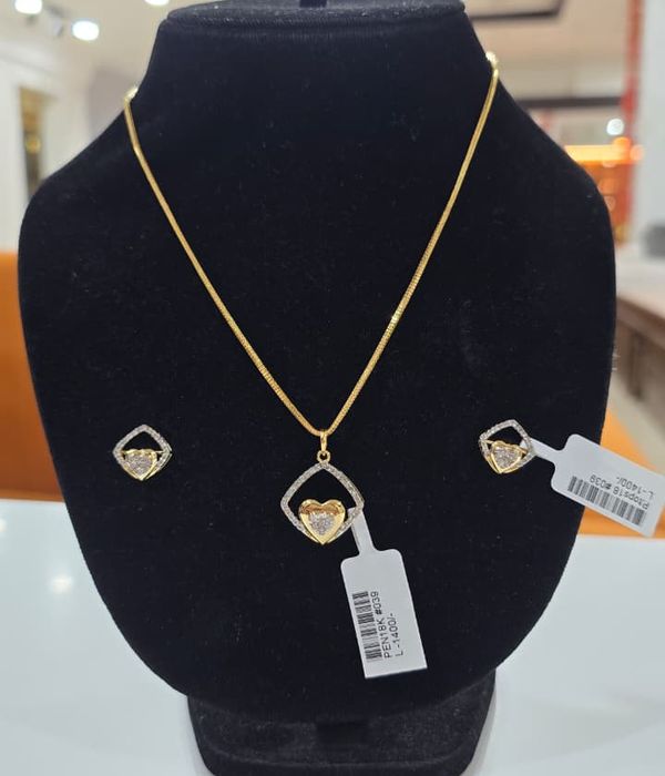 Diamond Pandent set