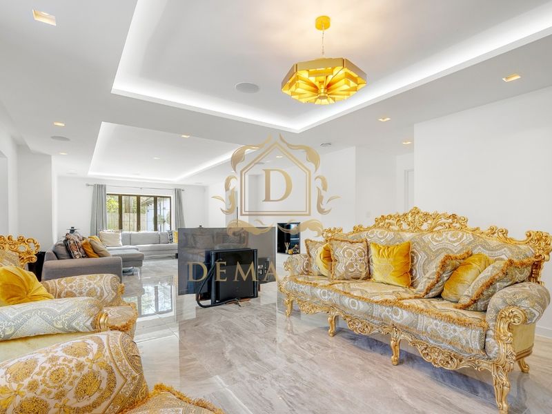 Beeches Cl, Kingswood, Tadworth KT20 6QA, UK