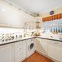 Kempton House, 52 Cholmeley Park, London N6 5AD, UK