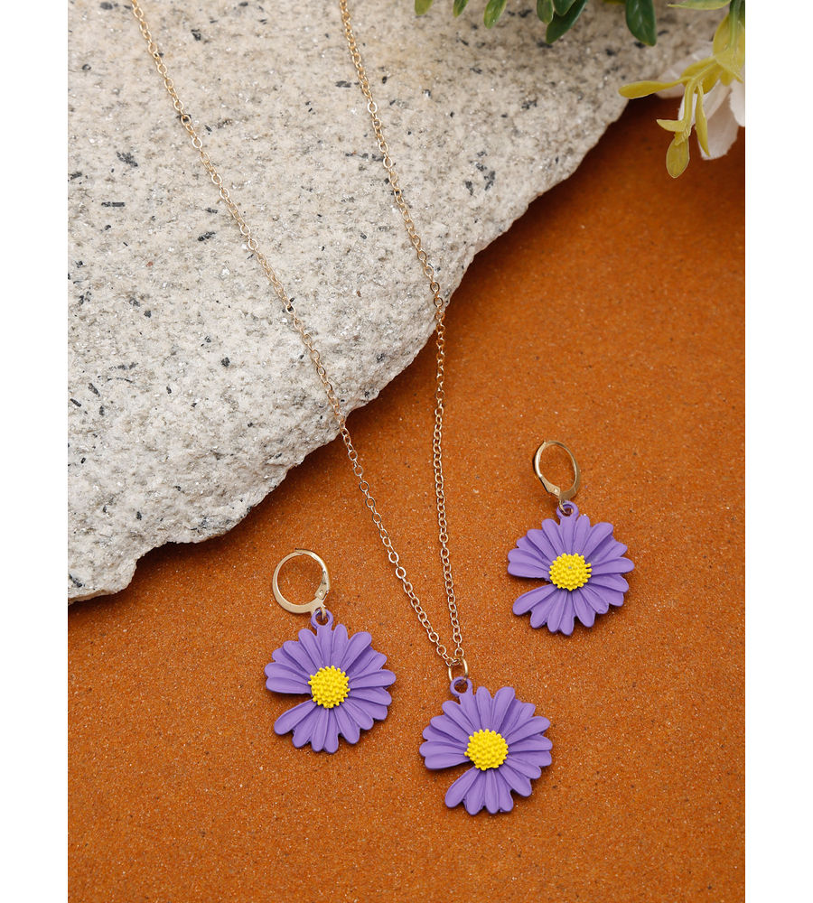 YouBella 
Gold-Plated Purple & Yellow Floral-Shaped Jewellery Set