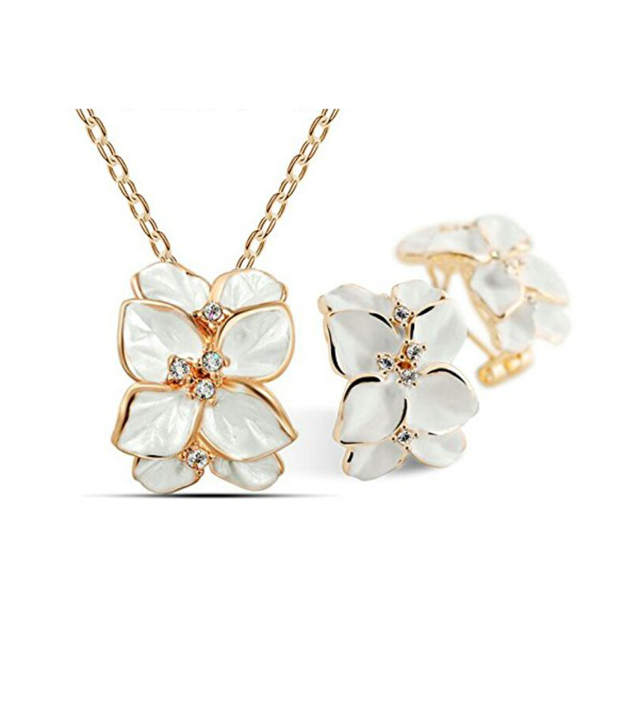 YouBella White  Gold-Toned Stone-Studded Enamelled Jewellery Set